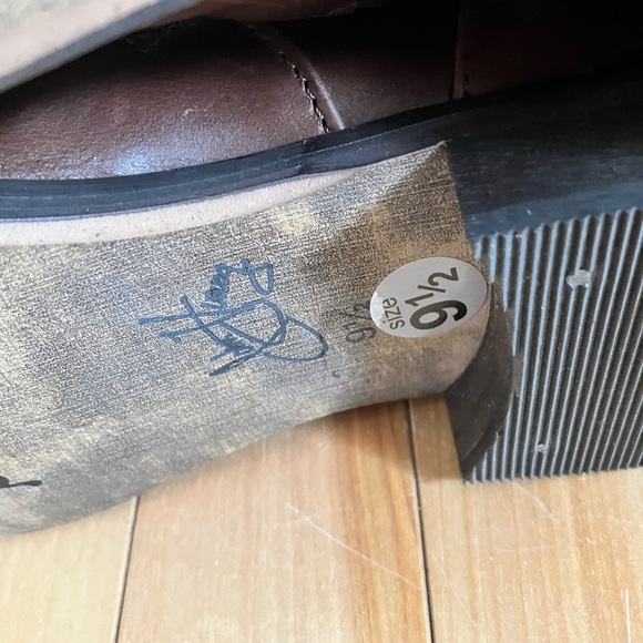 Tall brown Fluevog boots sz W9.5 - Picture 5 of 8